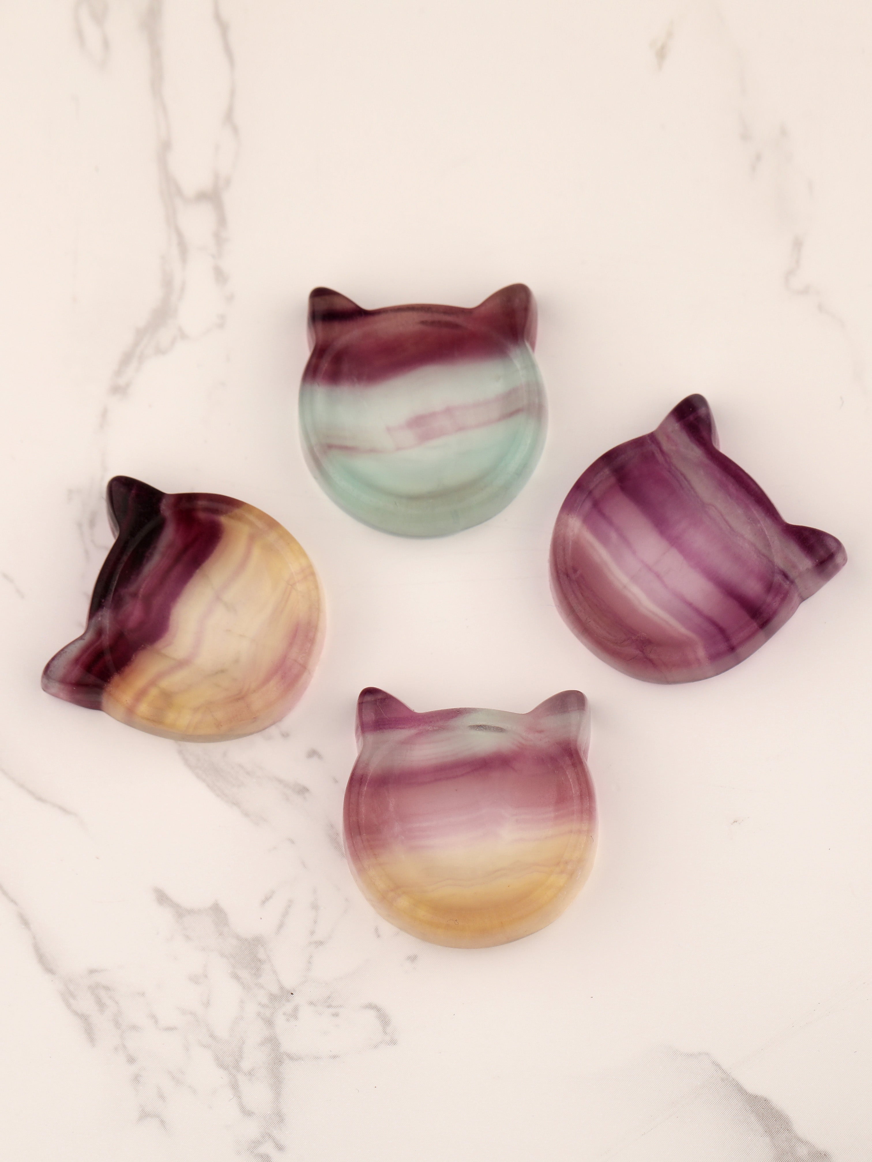 Hand-carved natural color fluorite crystal cat 3cm-shaped small bowl jewelry crystal bowl